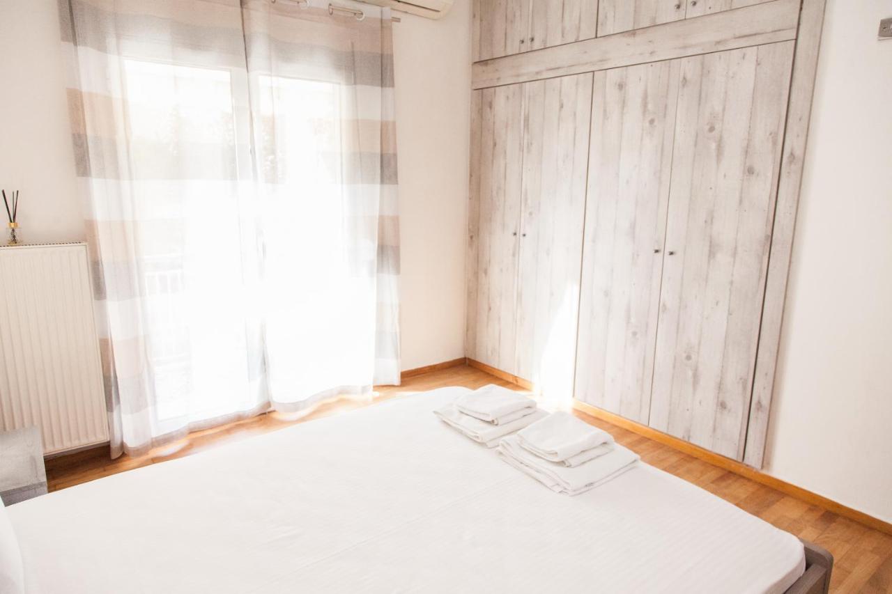 Cozy Apartment Near Stavros Niarchos Park Atene Esterno foto