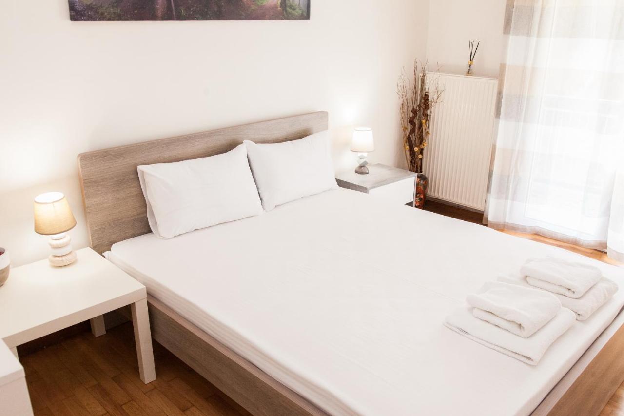 Cozy Apartment Near Stavros Niarchos Park Atene Esterno foto