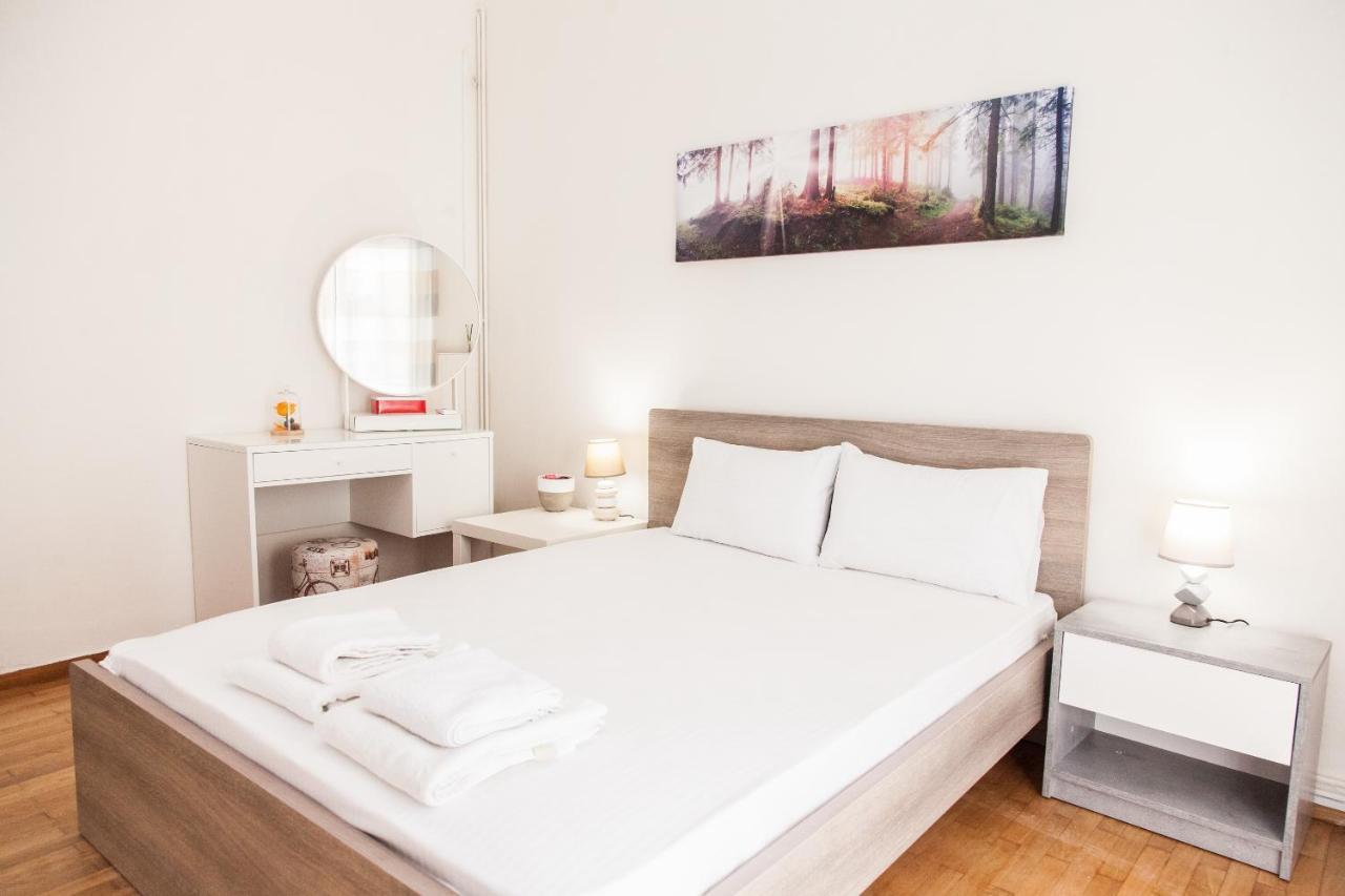 Cozy Apartment Near Stavros Niarchos Park Atene Esterno foto