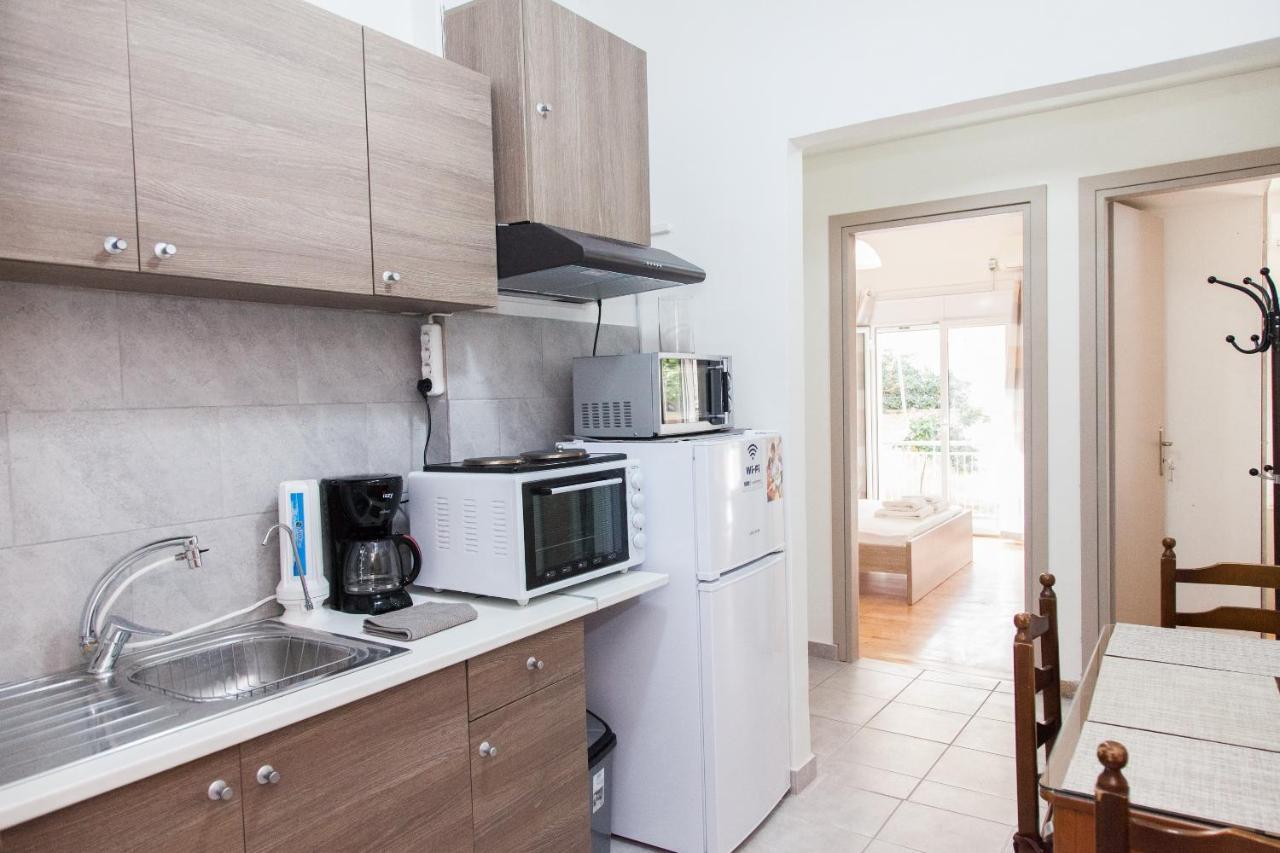 Cozy Apartment Near Stavros Niarchos Park Atene Esterno foto