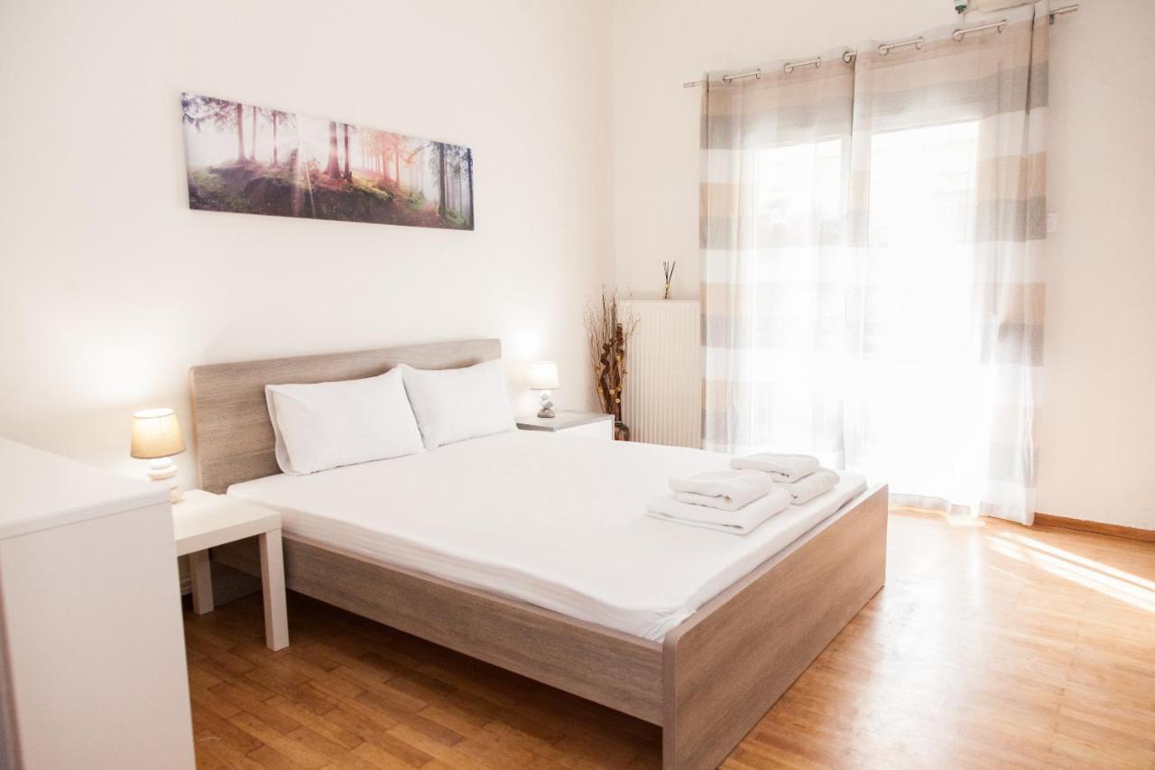 Cozy Apartment Near Stavros Niarchos Park Atene Esterno foto
